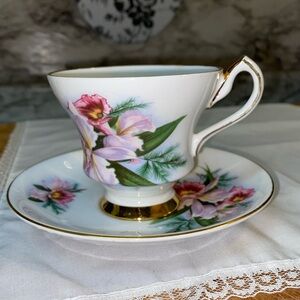 * royal London Floral Teacup with Gold Trim vintage